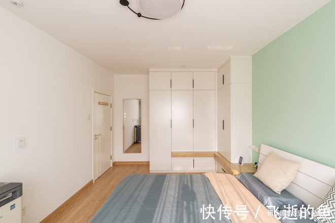 榻榻米|拯救无采光的“小黑屋