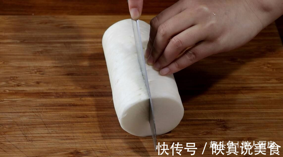教你糖醋萝卜的秘制做法,酸甜爽脆,开胃又解腻,半小时就能吃
