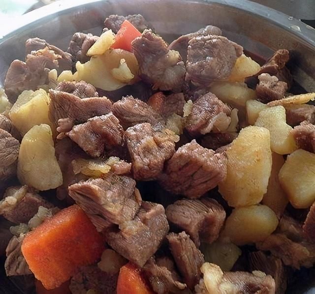 爷爷做了50年厨子,总结12个炒菜小技巧,轻松提升厨艺