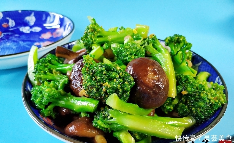 常吃|夏季减肥常吃这道菜,让你腰变细了背变薄了,让你更自信