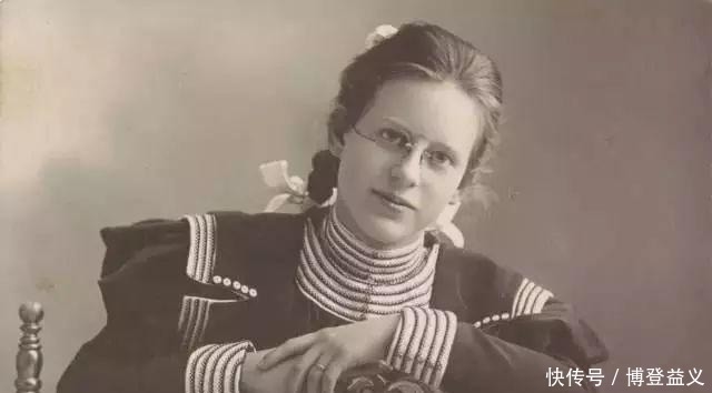 照片|胡适悍妻:丈夫生前她拿刀保婚,丈夫死后她却用初恋照片为夫陪葬