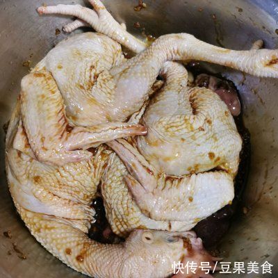 隔着屏幕都喊香,脆皮爆汁烤鸡的秘籍分享