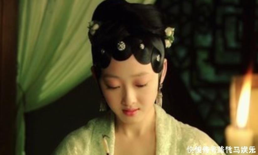 乾隆皇帝@她是林黛玉的原型,后嫁雍正做皇妃,与曹雪芹往来遭乾隆皇帝怒斥