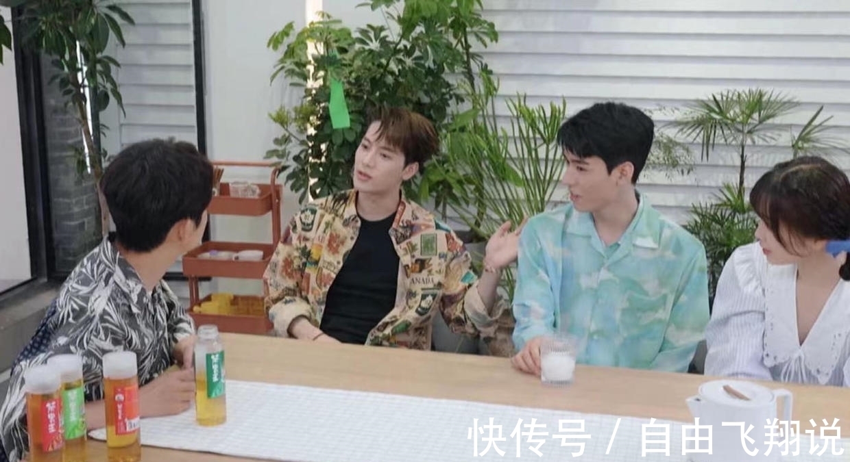 何炅|《拜托了冰箱》：这三个细节，展现了龚俊最真实的一面