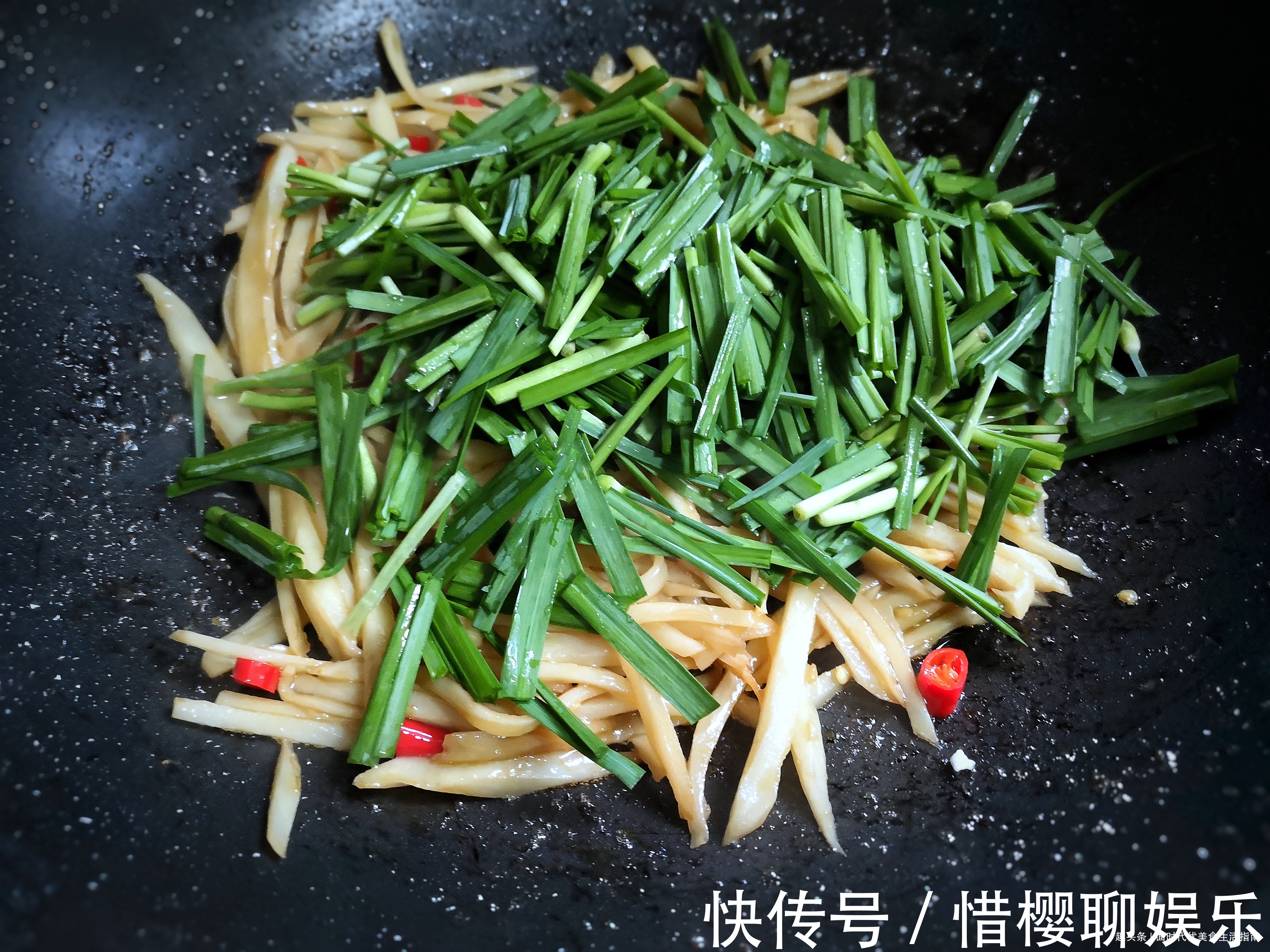 小米椒|秋天最适合女儿吃的菜,隔三差五吃一回,刮油又清肠,体重嗖嗖降