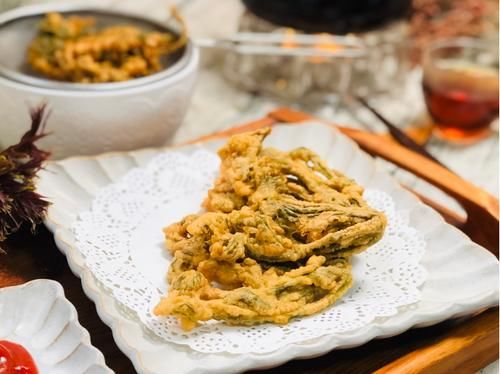 这菜其貌不扬，却浑身是宝，才5元1斤，家家户户都吃得起