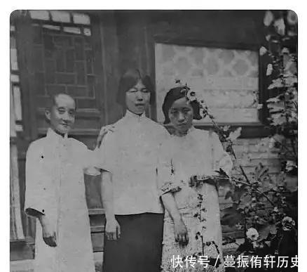 参加|她一辈子未生育,不参加丈夫葬礼,晚年由情敌供养,死后伶仃独葬