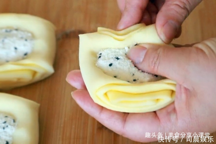 面饼最好吃的做法，简单快速不发面不醒面，外酥里香，凉了也不硬