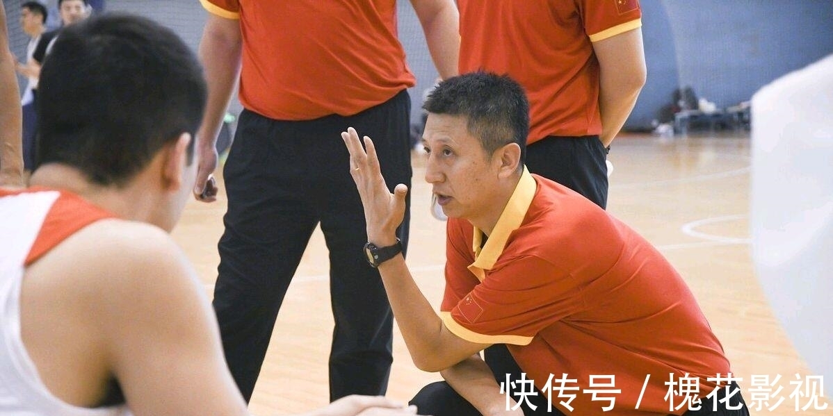 亚洲杯|郭士强辟谣辞职传言:亚洲杯继续努力,阵容不做变动,杜锋压力大