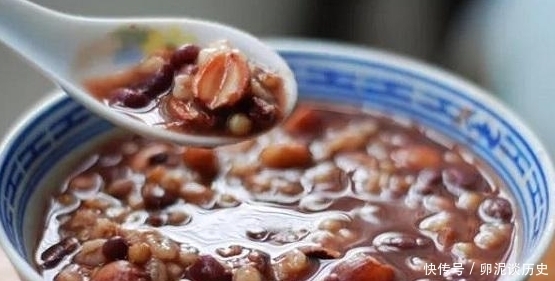 记住|香甜的腊八粥来啦!记住这3个小“技巧”,熬的腊八粥营养美味!