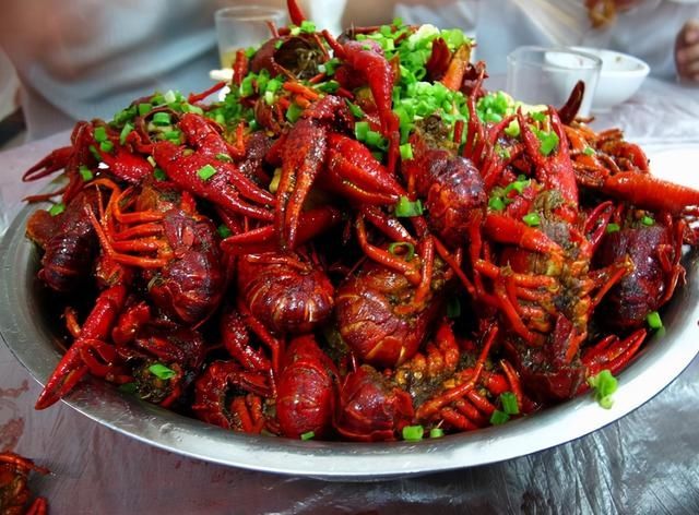 饭馆里“最脏”的3道菜，没营养还贵，很多人还天天吃