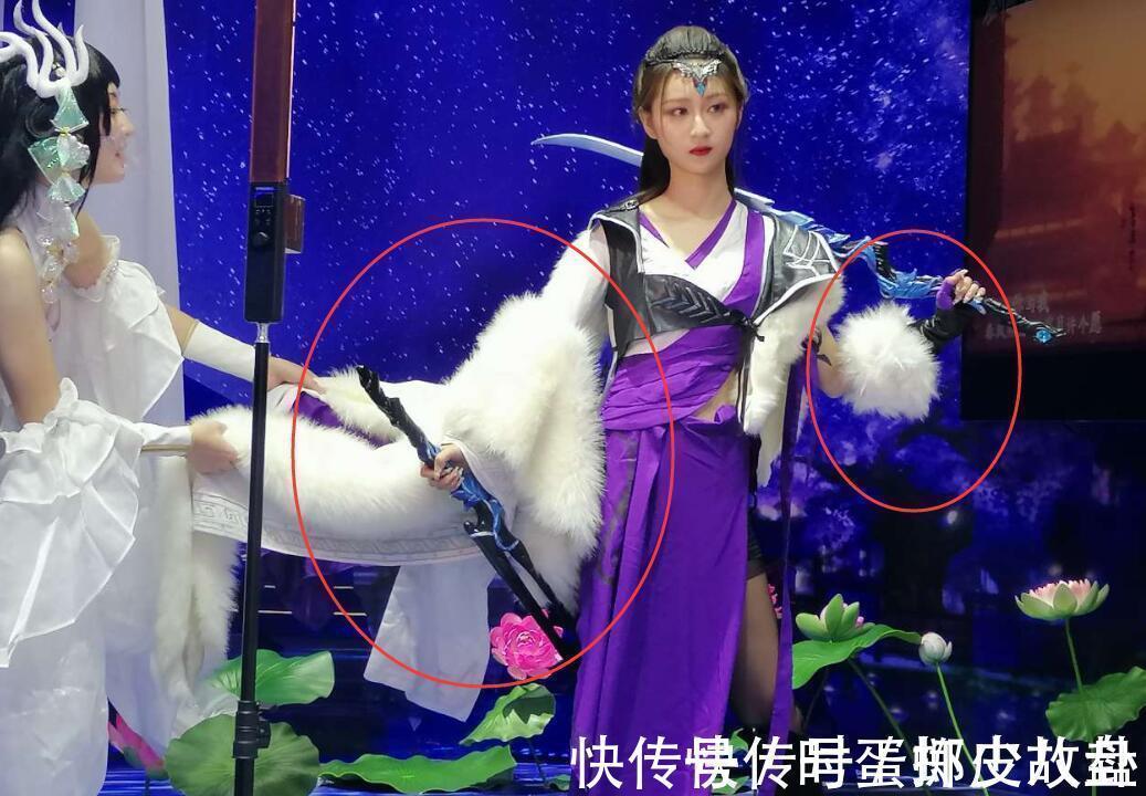 CJ|剑网三Coser有多狠?CJ现场35度高温穿貂皮上场,路人看着都热