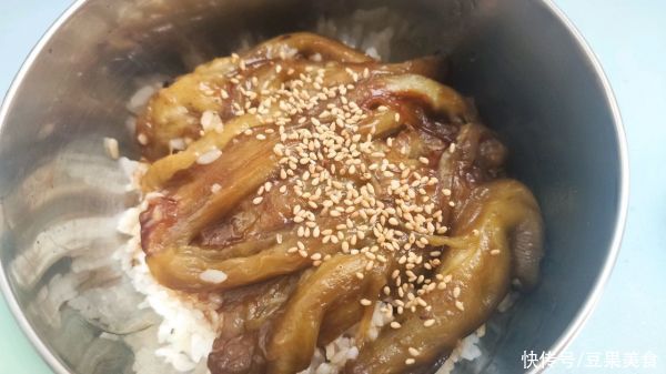 让你停不下筷子的仿鳗鱼烧（烧茄子）