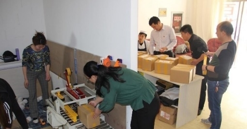 快递公司|村镇快递店转让费8万，一年赚多少老板保本就不错了