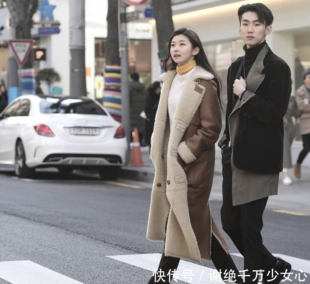 谁说冬天一定要穿羽绒服才暖和,这些外套保暖效果不比羽绒服差