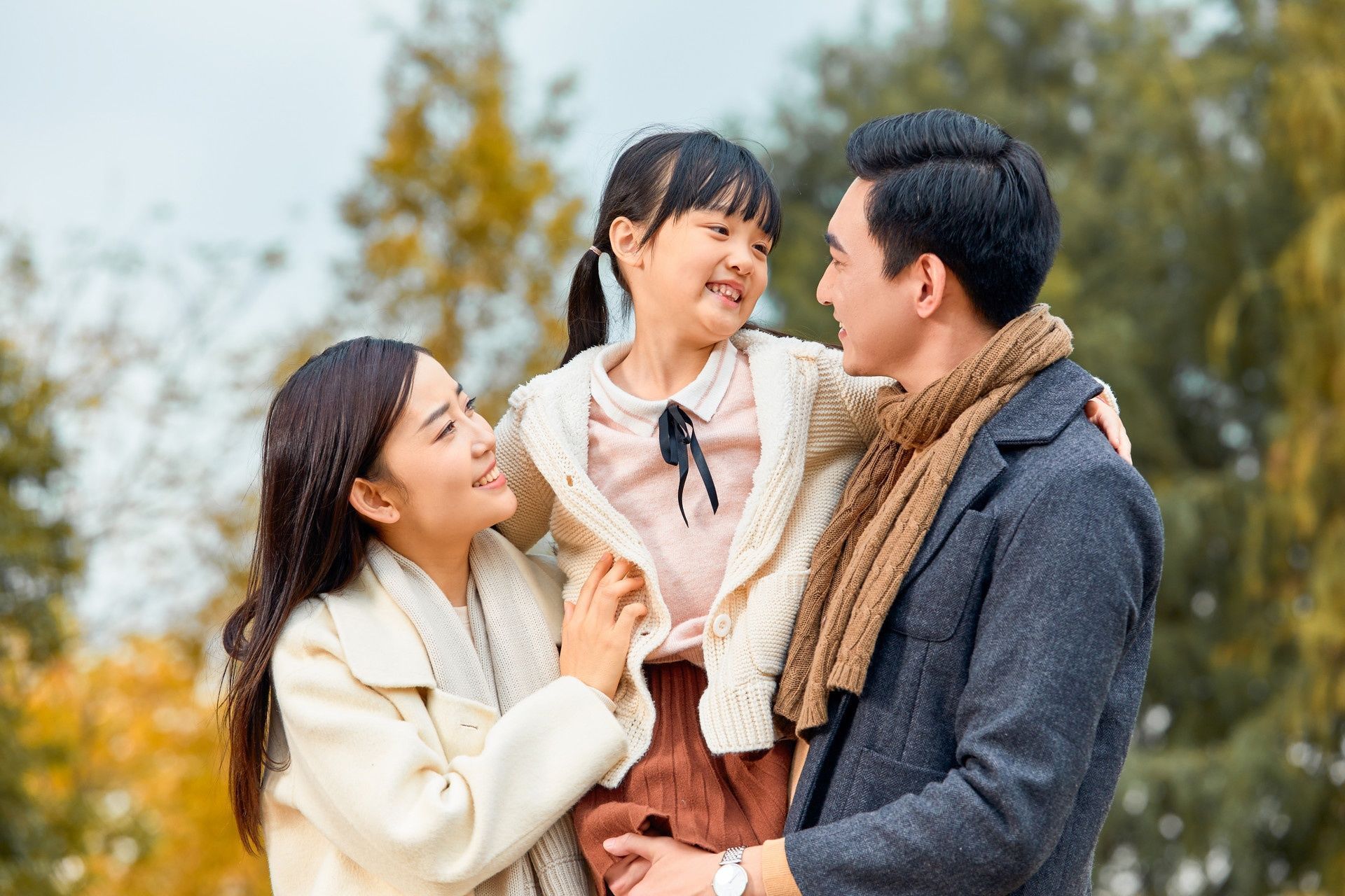 家长|孩子有这4种迹象,说明你把孩子抚养得很好,对照咱家有没有