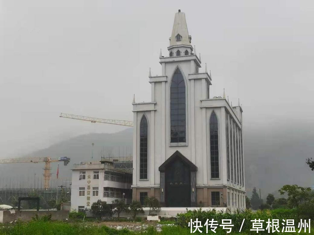 教堂|两个月只卖了20套，卓越樾山问题出在哪儿？