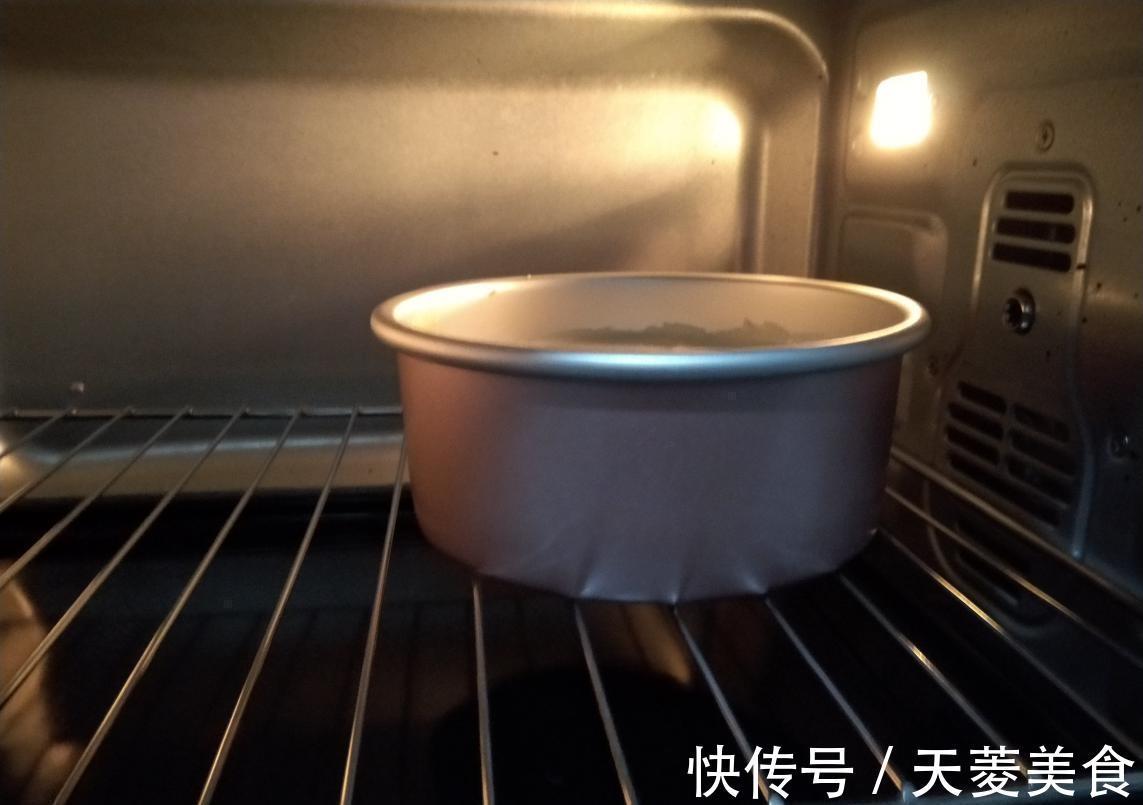 香草精|1碗面粉,4个鸡蛋,教你做黄油版的戚风蛋糕,松软好吃