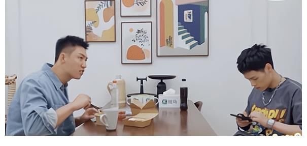 一夜成名|《家务男》3个明星反差大:宋妍霏爱心爆棚、黄景瑜不再霸道总裁