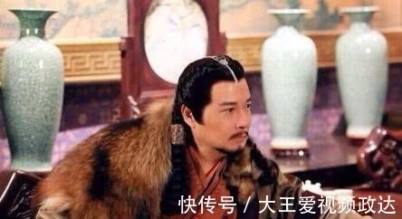 元小妹@宰相向才女求婚,才女作了首《补天花板诗》,宰相听后羞愧而去