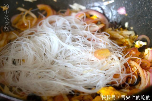 包菜|夏天,把这5种食材一起炒,连米饭都不用煮,营养全面,还特省事