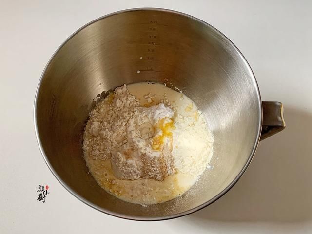 1碗面粉，一杯羊奶，教你做出松软香甜的面包，大人小孩都爱吃