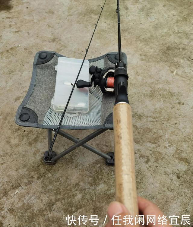 因为长线多钩垂钓违规!几千元的路亚装备!被迫闲置!