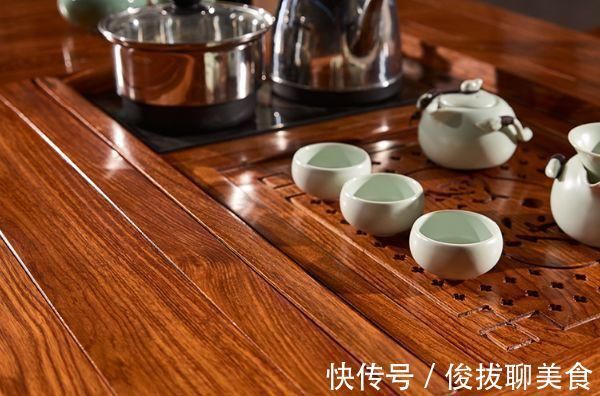 茶文化|茶的清香与红木的古色古香相碰撞,是一种什么体验?