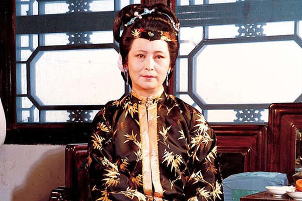 雅致|林黛玉有仙柳之姿,为何刘姥姥只夸她书房雅致,而赞惜春神仙托生