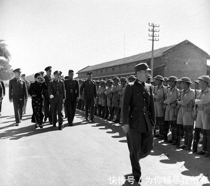 蒋介石|一组1943年12月蒋介石与宋美龄视察中国驻印远征军的珍贵照片!