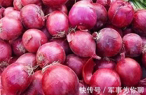 滋补|女性不想变老,不妨多吃三种食物,补充营养,滋补身体,好处多多