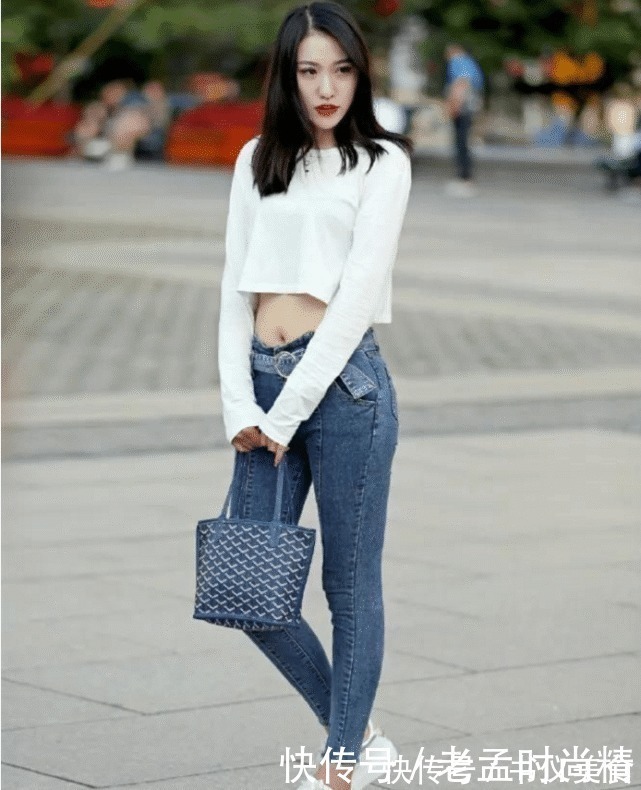 衣服|看似简单的穿搭,却有着小心机,让人看到不一样的潮流性感