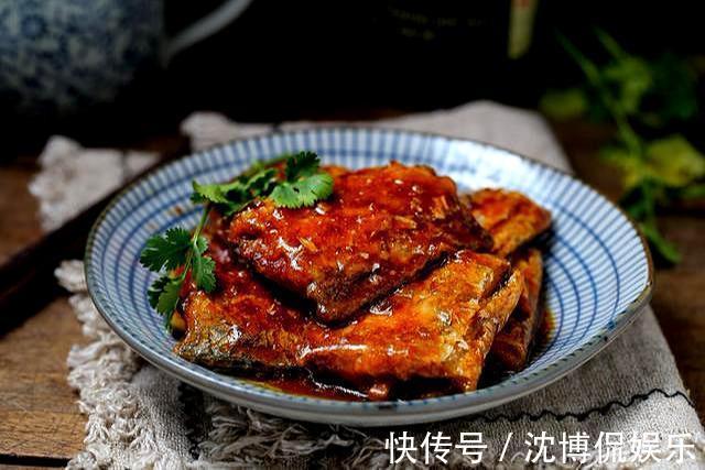 带鱼红烧卖相差教你1招不破皮,条形完整还好吃
