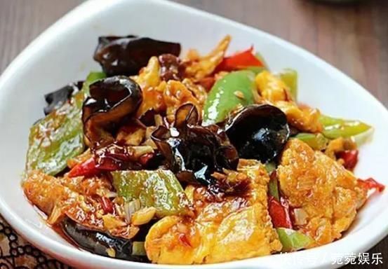 午饭吃啥不用愁,学会这4道快手小炒,简单又省事,就是有点费饭