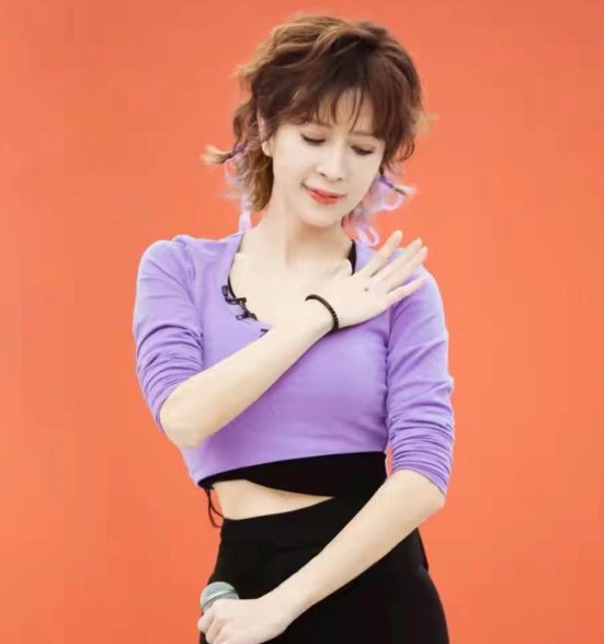 金巧巧质疑《浪姐2》不公平，网友：老公身家45亿还是博纳老板娘