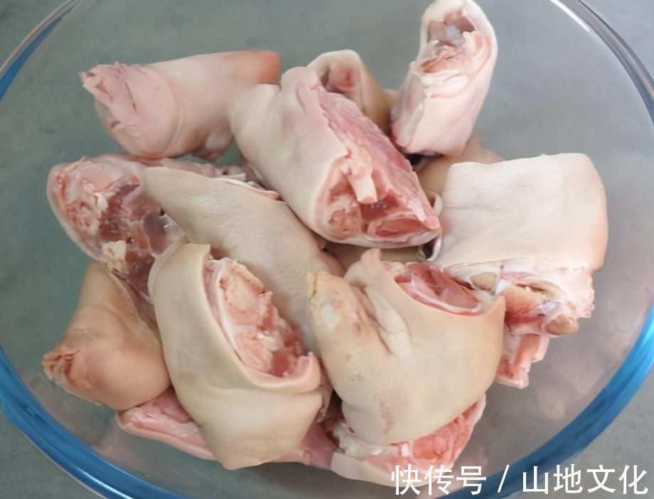 腥味|炖猪蹄时，掌握“1做2不做”窍门，猪蹄软烂香嫩，好吃无腥味