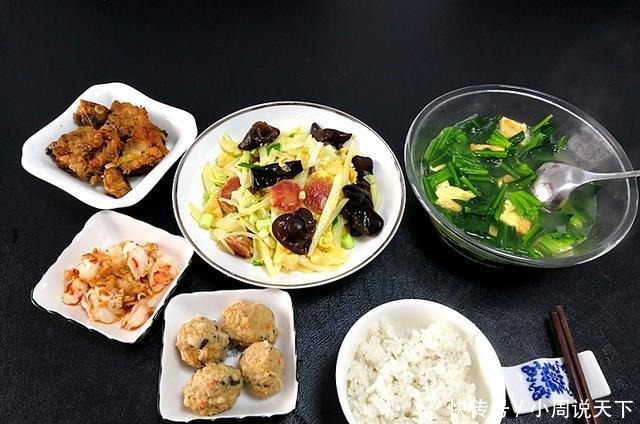 一个上海女人的晚餐,在朋友圈炸了,不剩菜不浪费,拒绝精致穷
