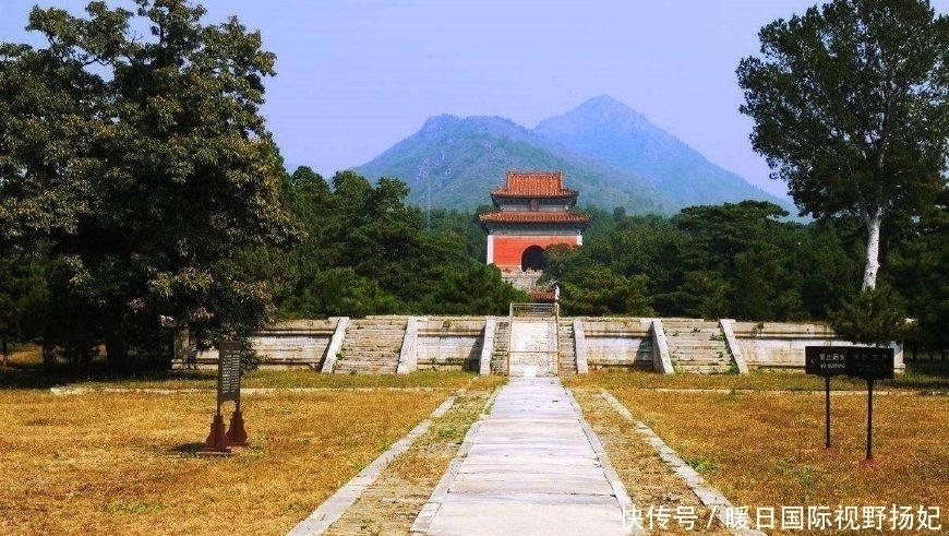  全国|此书全国仅有两部,一部人间蒸发一部被毁被偷,现在只剩百分之一