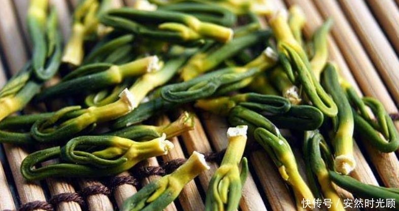 晚上易失眠多梦?用此物泡水,睡前来一杯,不失眠了,远离黑眼圈