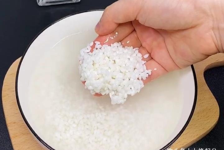 不用牛奶不用蛋,冬天喜欢吃的小点心,香甜可口,自己做挺简单