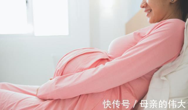 孕妈|平躺睡觉,胎儿啥感受?孕妈知晓后很心疼,你是哪种睡姿呢?