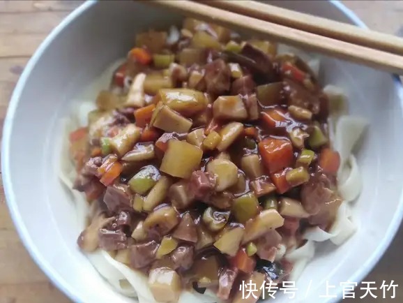 为什么农村老人一般都是自己动手做面条?这样做是为了节省开支吗?