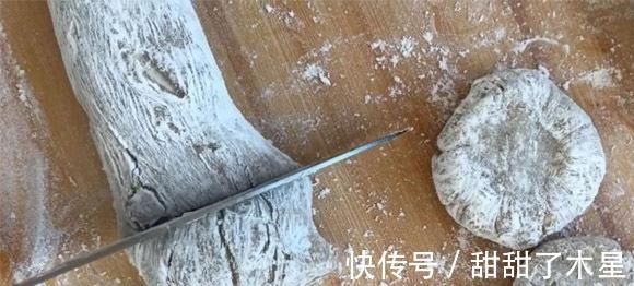 公告牌|秋冬积食爱和孩子“对着干”，少吃3物是关键，养脾胃，不积食！