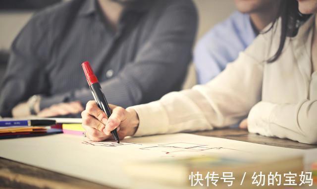 家长|孩子写的歪歪扭扭的,家长非常着急,学会这两点,孩子改变字体