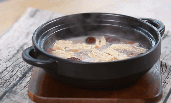 喝汤，到底有没有营养？营养专家揭开汤的“两幅面孔”