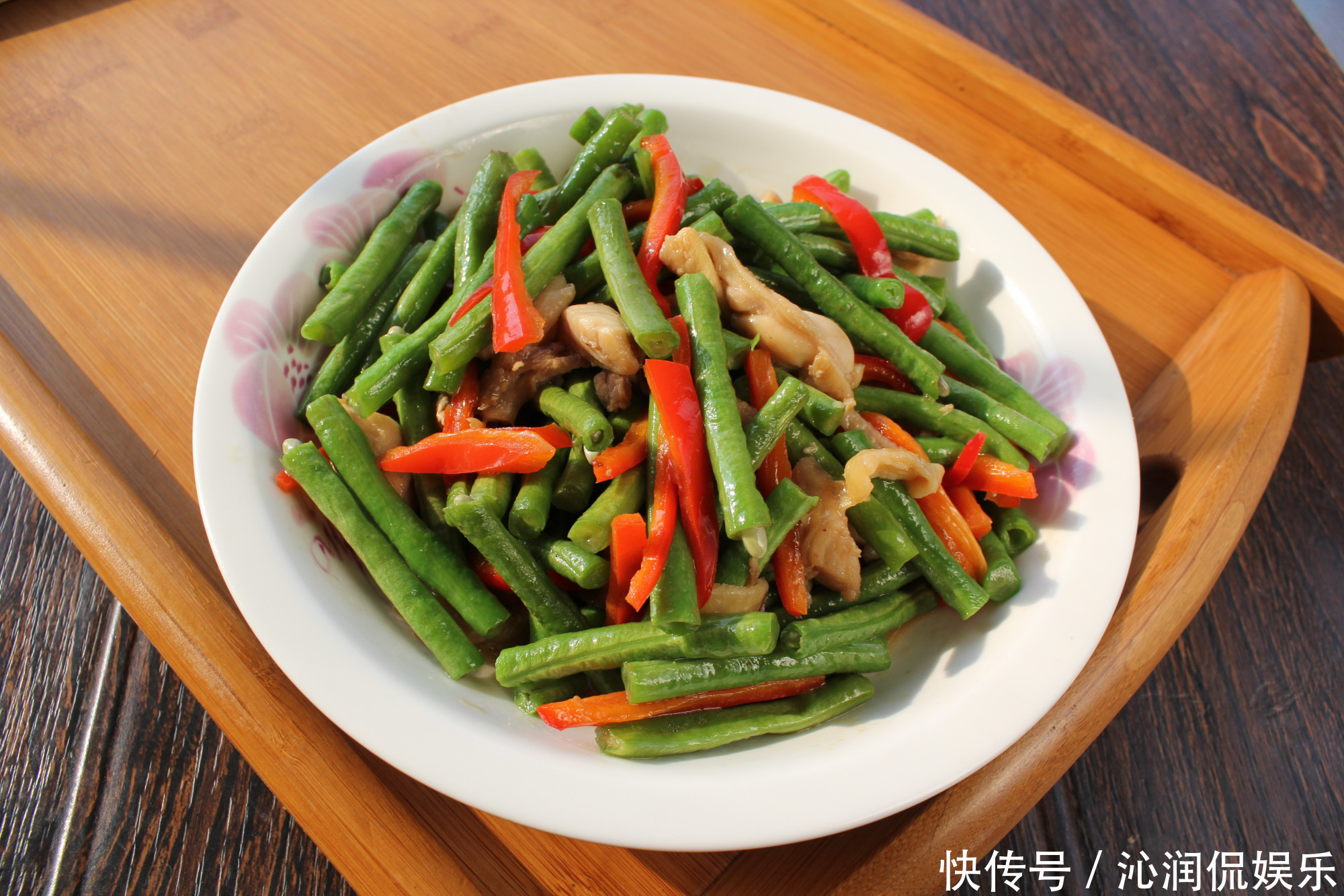 豆角|炒豆角,很多人第一步就做错了,大厨教你做,豆角翠绿不发黄