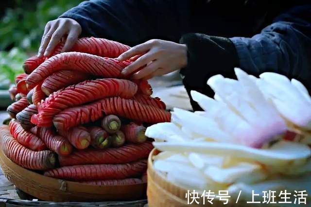 李子柒腌泡菜视频,被韩国网友围观,奇思妙想的脑回路