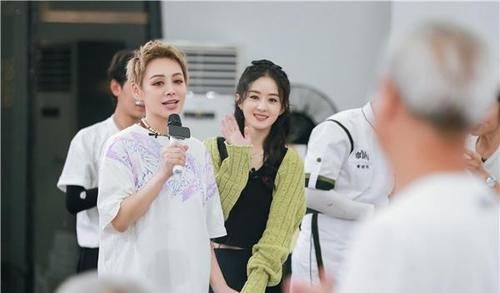 赵丽颖|赵丽颖二上中餐厅，粉丝为什么带头不乐意？