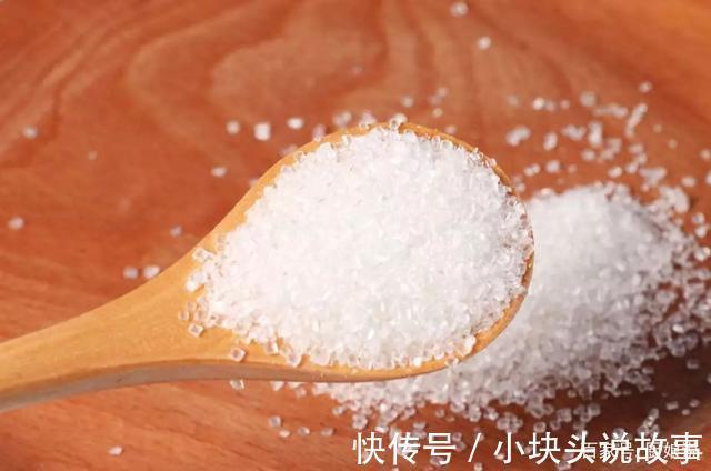 “绵白糖”和“细砂糖”有什么不同，弄懂再买别浪费钱