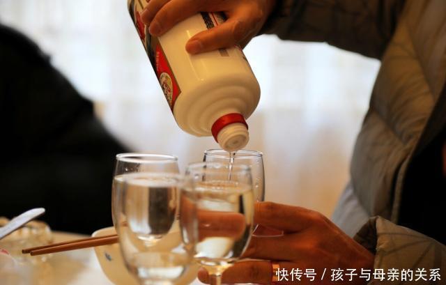  导致血管|血管损伤后，或会出现3种常见症状，养护血管，做好以下2件事